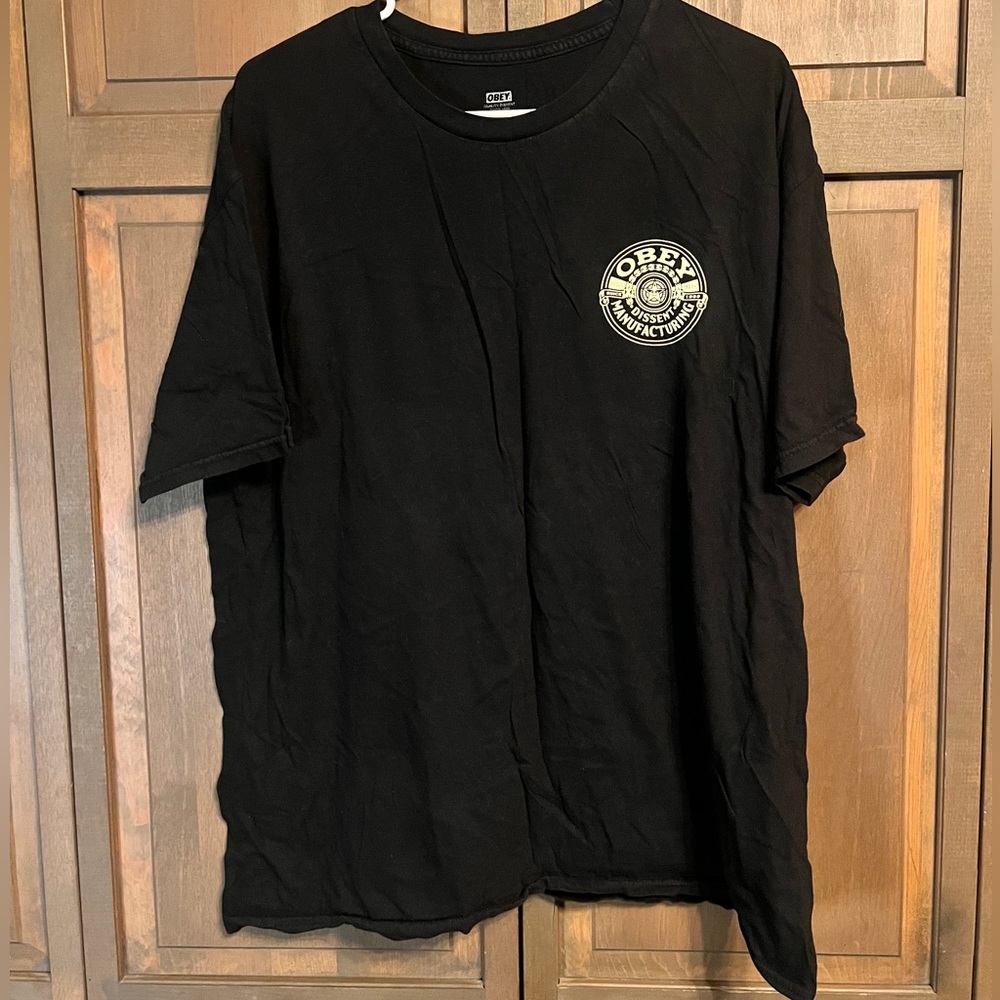 Men’s Obey Tee - Size XL